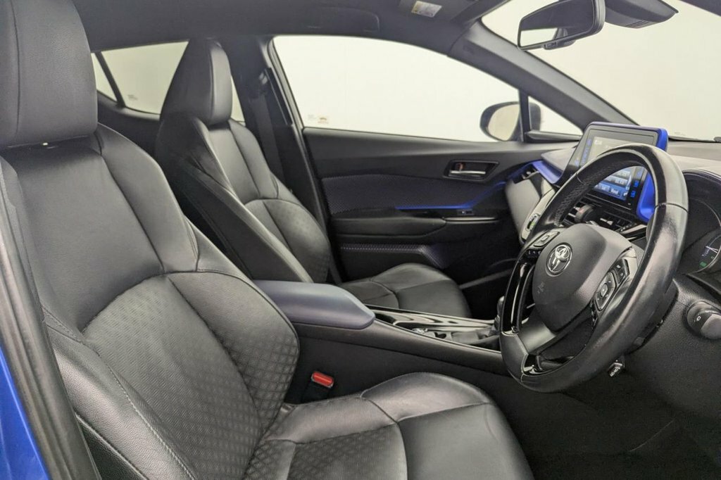 Toyota C-Hr 1.8L Dynamic Blue #3