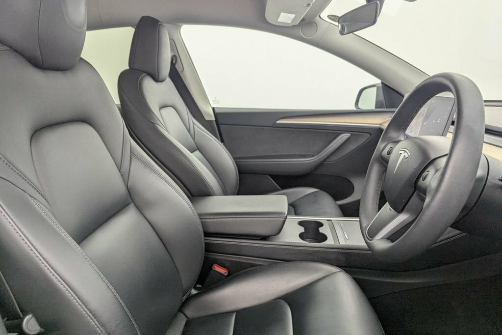 Tesla Model Y Suv SA72AOO Grey #3