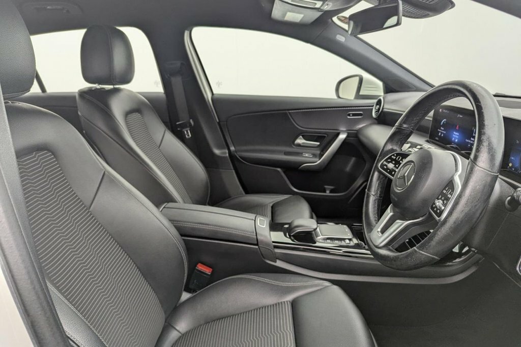 Mercedes-Benz A Class 2L Sport White #3
