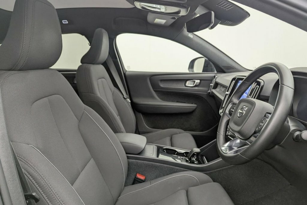 Volvo C40 Suv Black #3