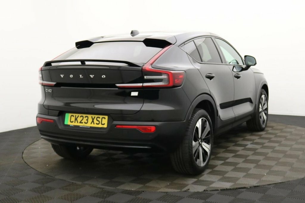 Volvo C40 Suv Black #4