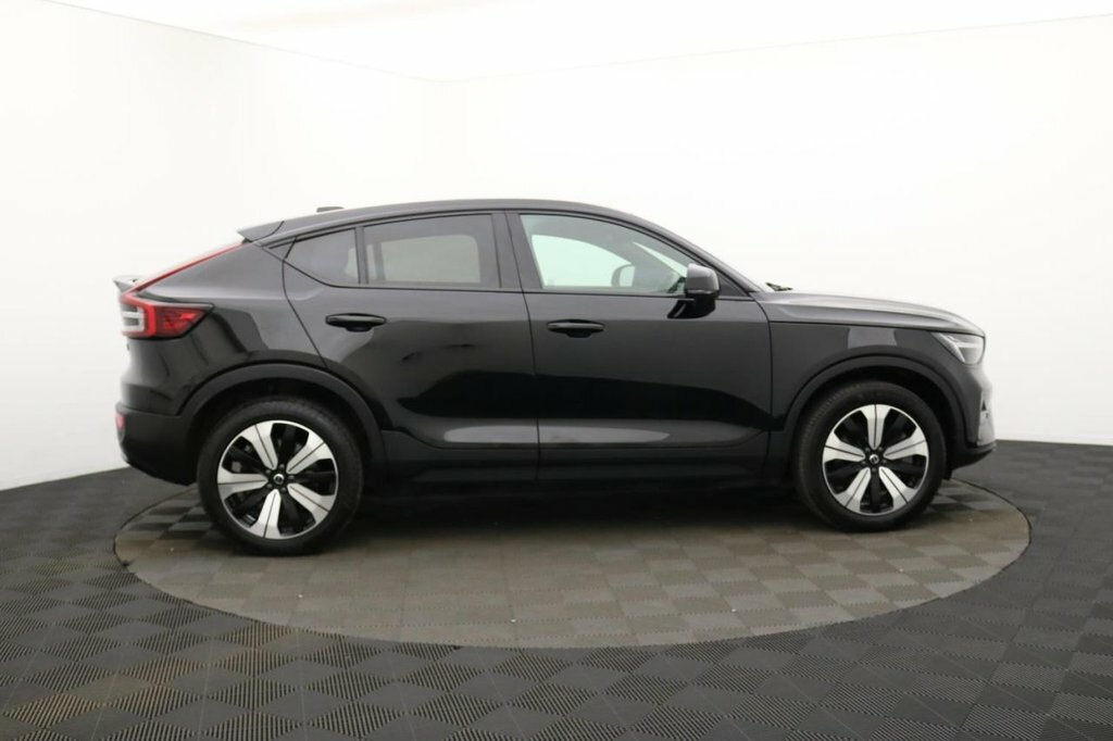 Volvo C40 Suv Black #2