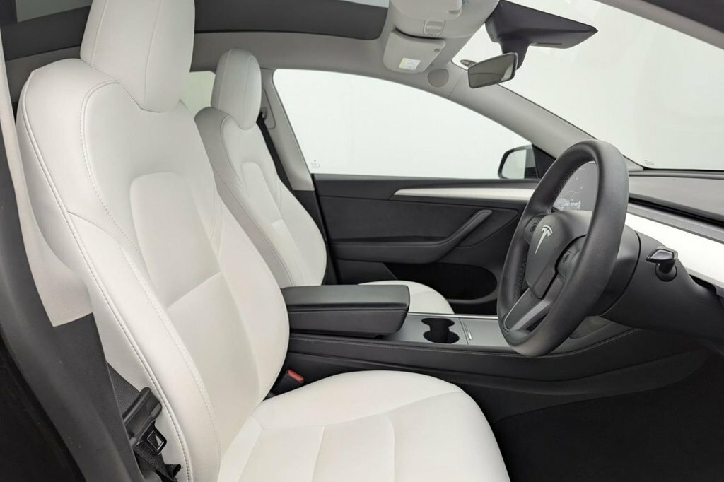 Tesla Model Y Suv BK22PGY Black #3