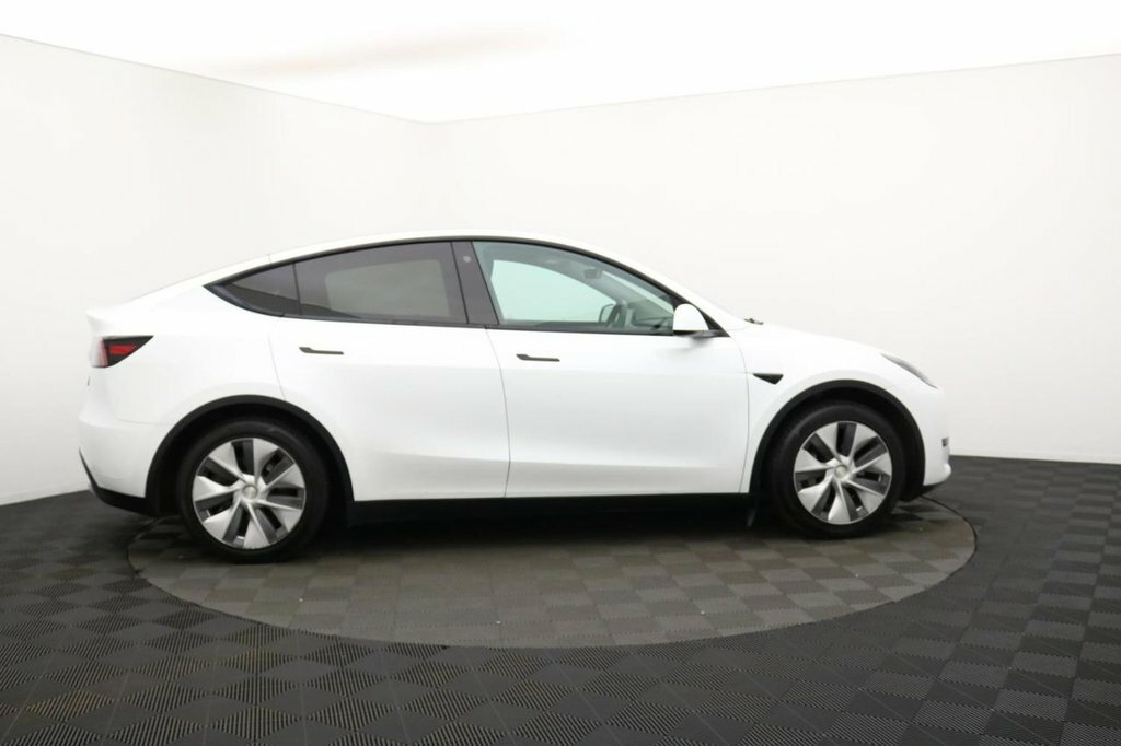 Tesla Model Y Suv BK23AYE White #2