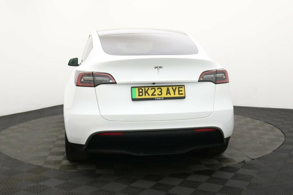 Tesla Model Y Suv BK23AYE White #5