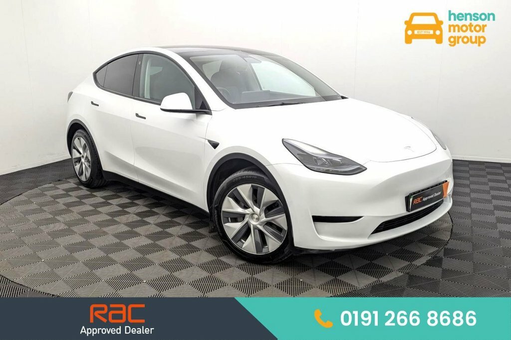 Tesla Model Y Suv White