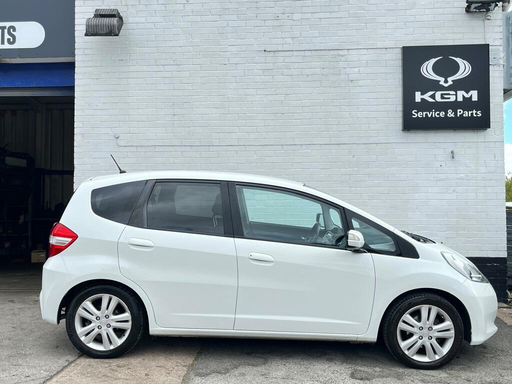 Honda Jazz 1.4 I-vtec Es Plus Cvt Euro 5 White #4