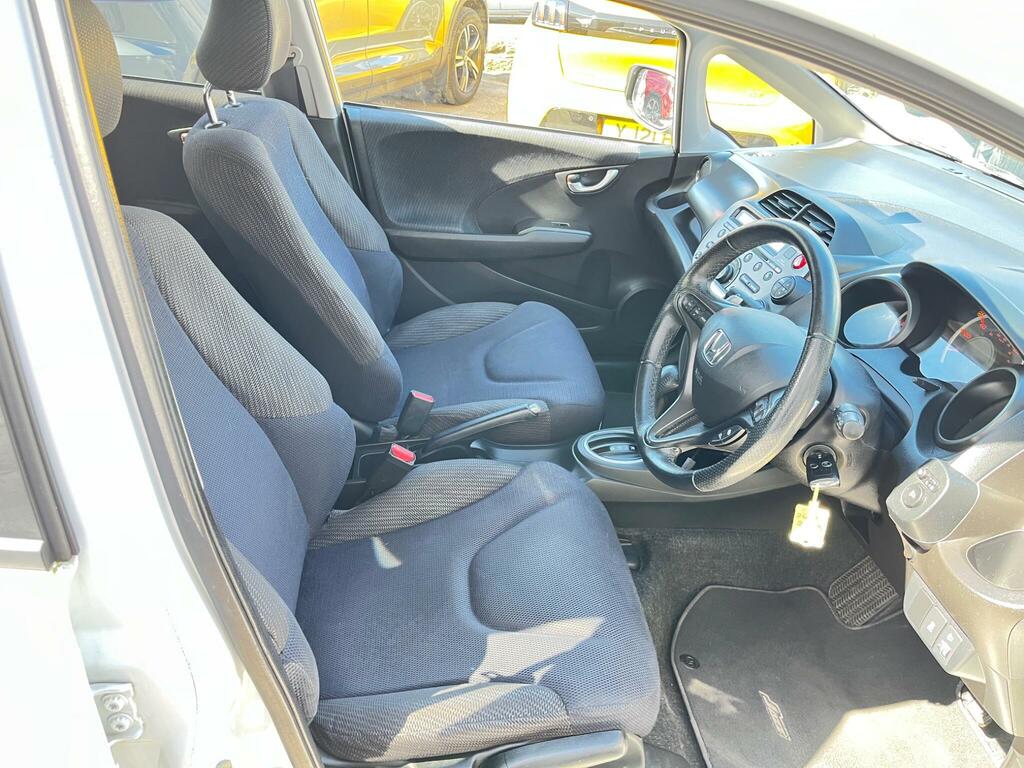 Honda Jazz 1.4 I-vtec Es Plus Cvt Euro 5 Grey #24