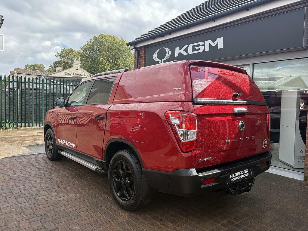 SsangYong Musso 2.2D Saracen Pickup Double Cab 4Wd Red #2