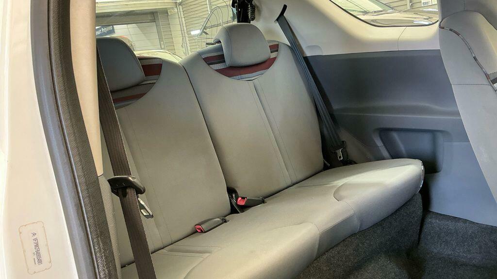 Citroen C1 Hatchback 1.0I Vt Euro 5 201161 White #12