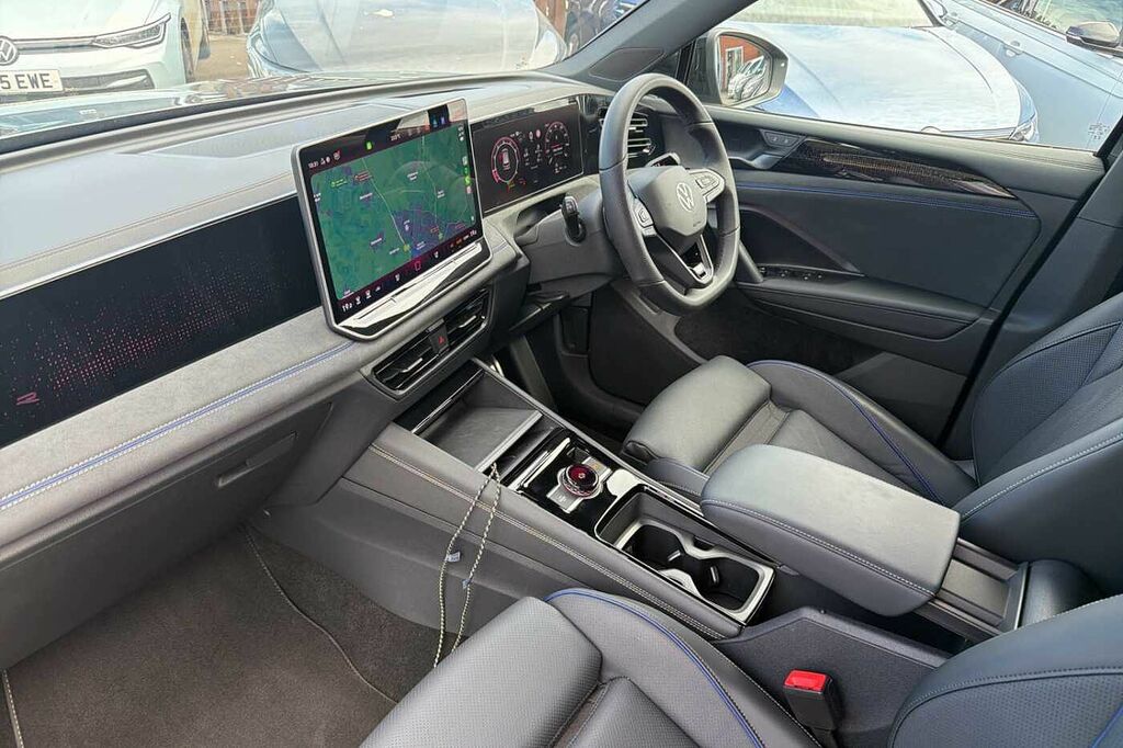 Volkswagen Tiguan 1.5 Etsi 150 Black Edition Dsg WD26TWX Black #2