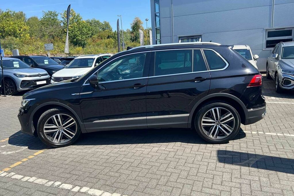 Volkswagen Tiguan 1.5 Tsi 150 Elegance Dsg ND22EYZ Black #4