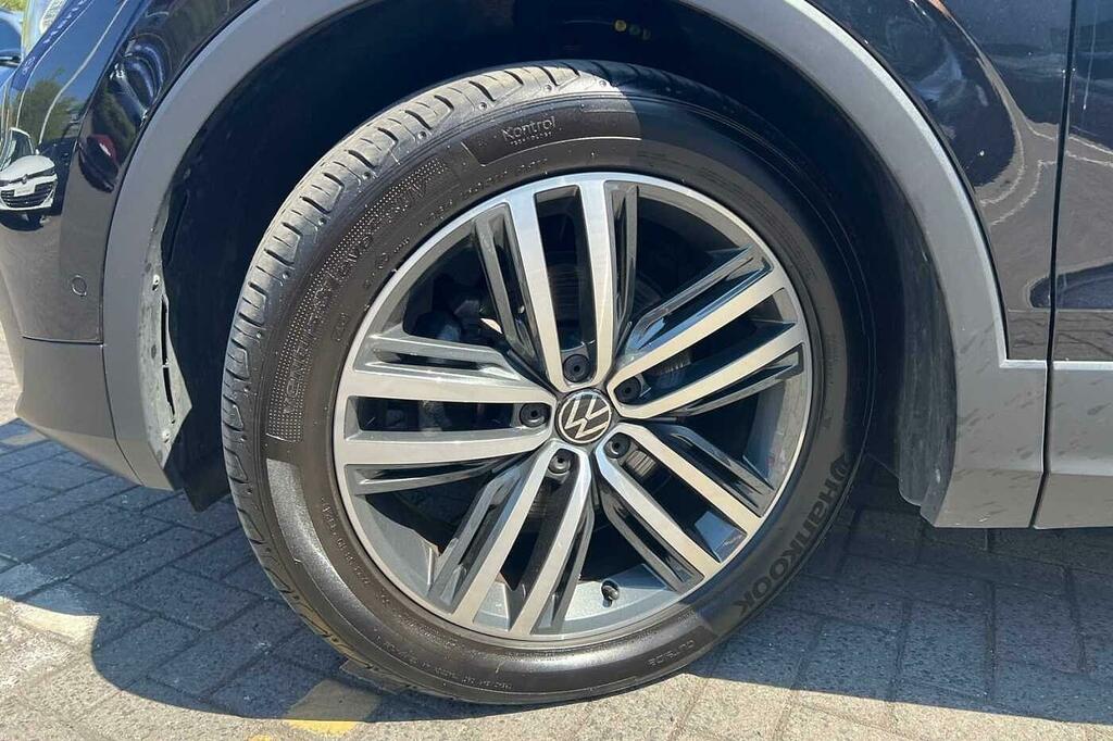 Volkswagen Tiguan 1.5 Tsi 150 Elegance Dsg ND22EYZ Black #5