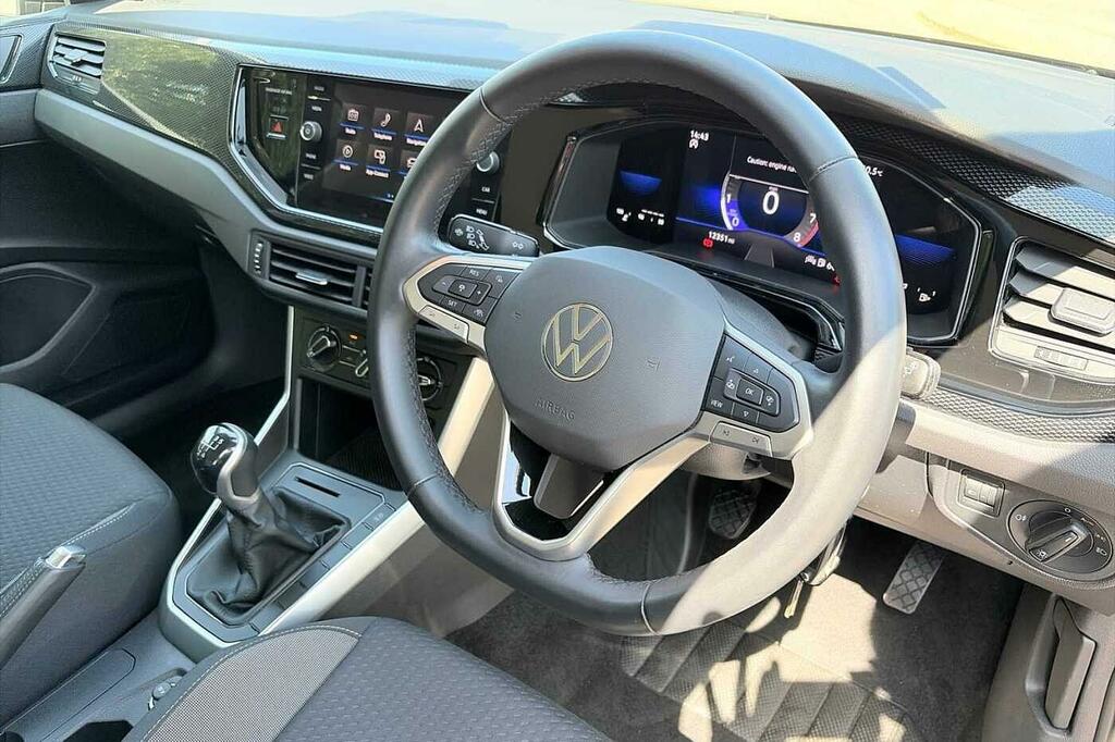Volkswagen Polo 1.0 Tsi Life GV22VSO Black #6