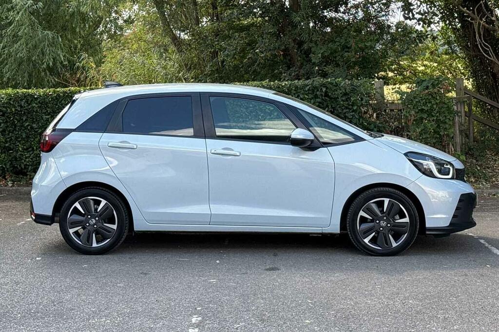 Honda Jazz 1.5 I-mmd Hybrid Advance Ecvt VK23SFO White #5
