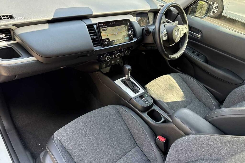 Honda Jazz 1.5 I-mmd Hybrid Advance Ecvt VK23SFO White #2