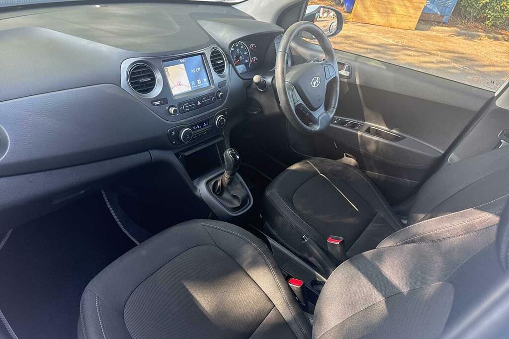 Hyundai I10 1.2 Premium Se LT20KJA White #2