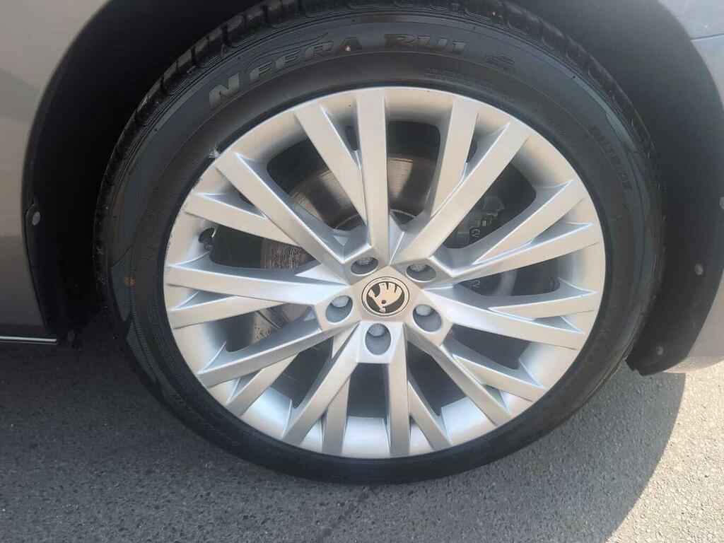 Skoda Superb 1.5 Tsi Se L Dsg Grey #5