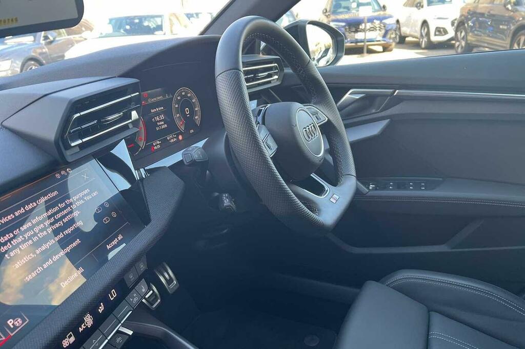 Audi A3 Black Edition 35 Tfsi 150 Ps 6-Speed White #2
