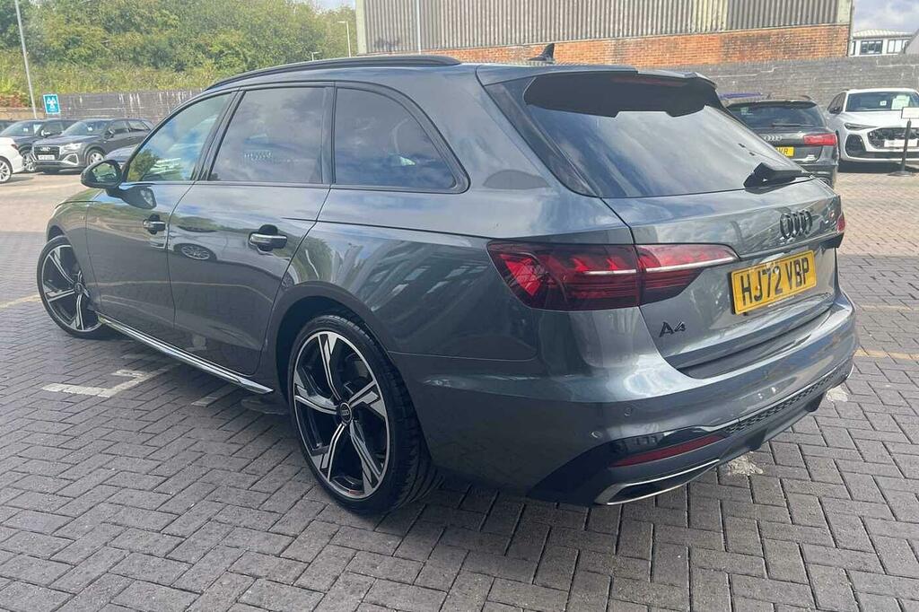 Audi A4 Avant Avant Black Edition 35 Tfsi 150 Ps S Tronic  #3