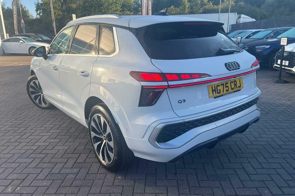 Audi Q3 Suv S Line Tfsi 150 Ps S Tronic White #3