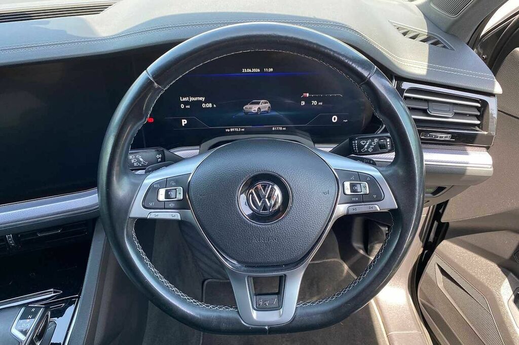 Volkswagen Touareg R-line Tech White #19