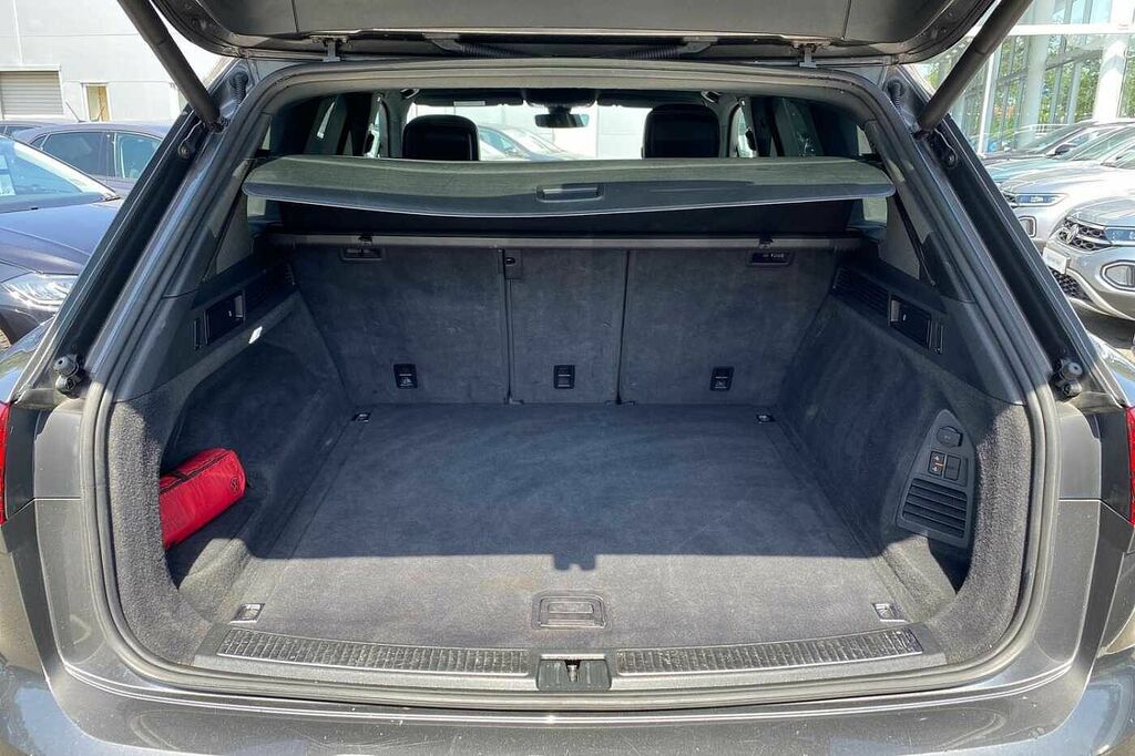 Volkswagen Touareg R-line Tech White #12