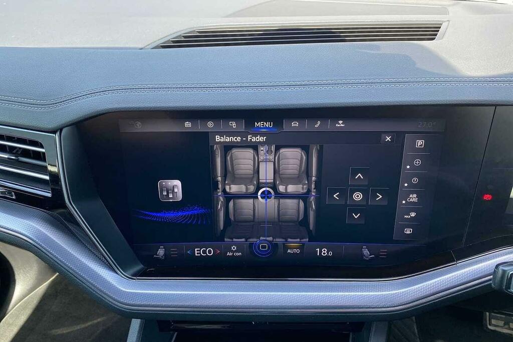 Volkswagen Touareg R-line Tech White #17