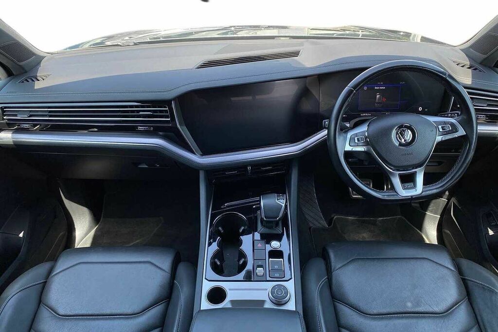 Volkswagen Touareg R-line Tech White #8