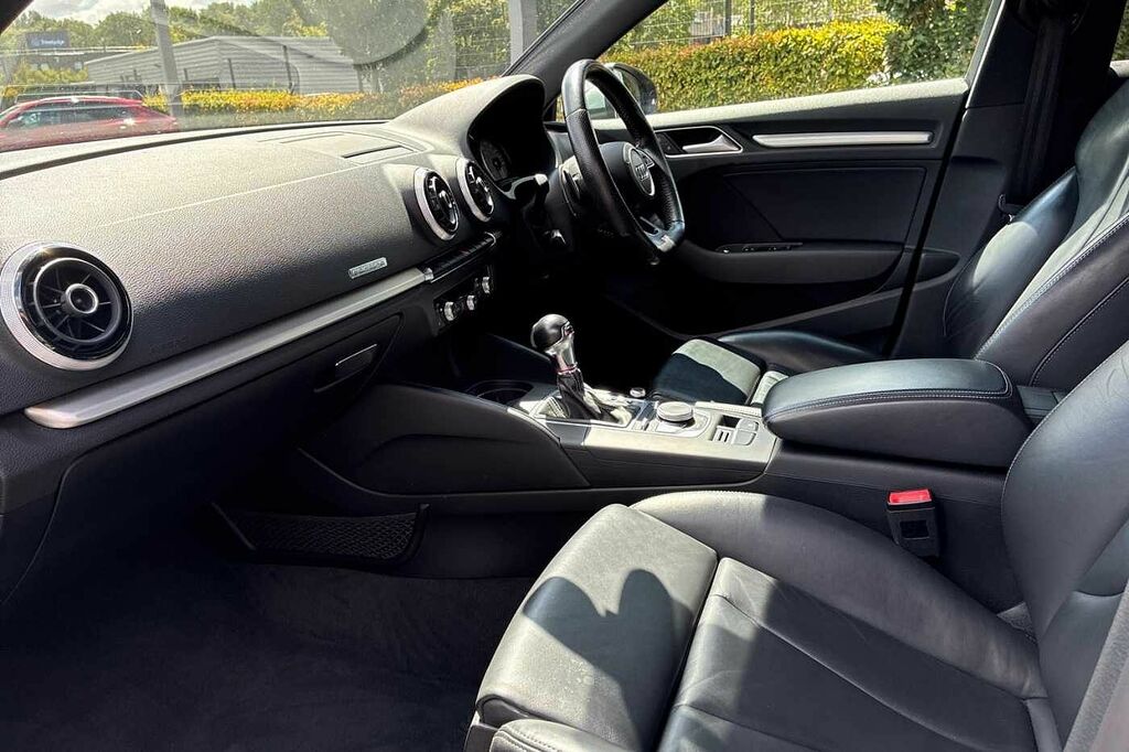 Audi S3 Sportback 2.0 Tfsi Quattro 310 Ps S Tronic Black #2