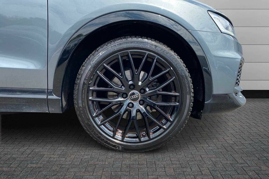 Audi Q3 Black Edition 2.0 Tdi Quattro 150 Ps S Tronic Grey #5