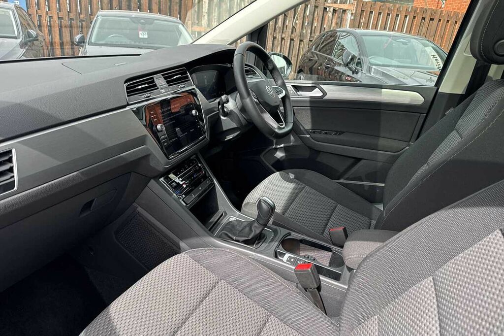 Volkswagen Touran 1.5 Tsi Evo Match Dsg Grey #2