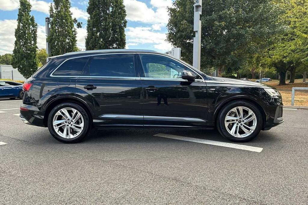 Audi Q7 3.0 Tdi V6 50 Black Edition Suv Tiptron Black #4