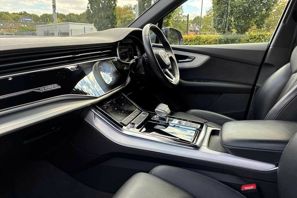 Audi Q7 3.0 Tdi V6 50 Black Edition Suv Tiptron Black #2