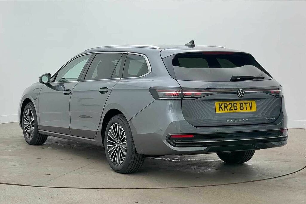 Volkswagen Passat 1.5 Tsi Ehybrid Elegance Dsg Grey #3