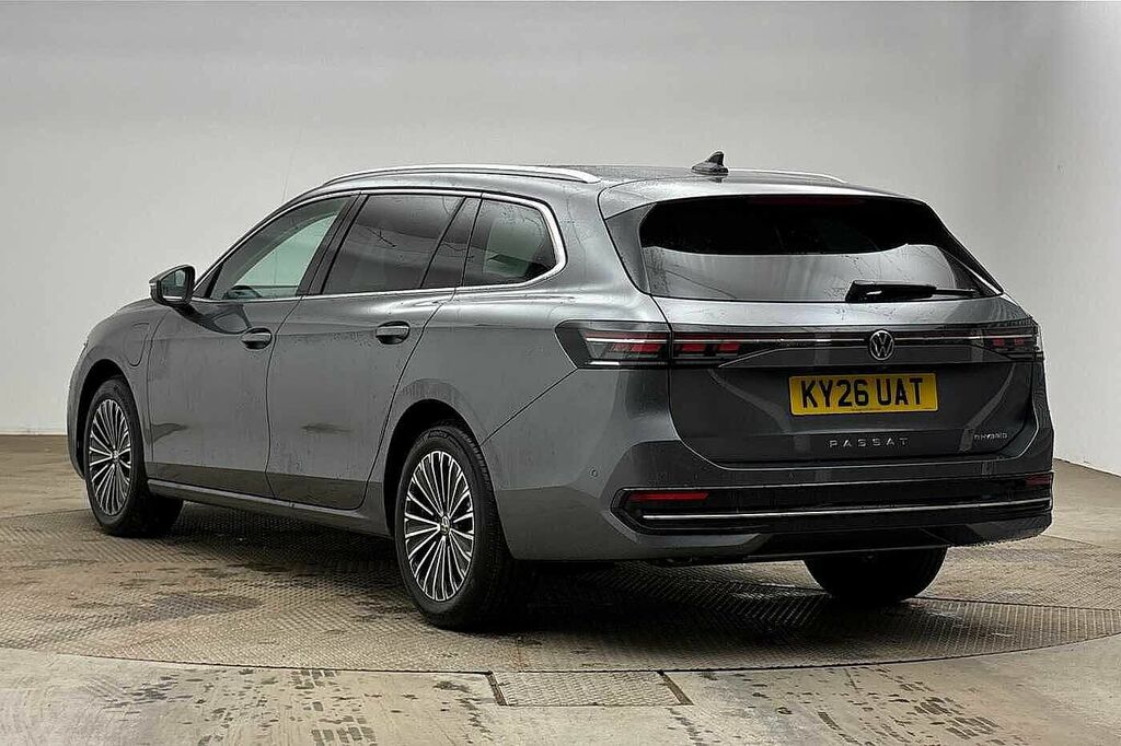Volkswagen Passat 1.5 Tsi Ehybrid Elegance Dsg Grey #3
