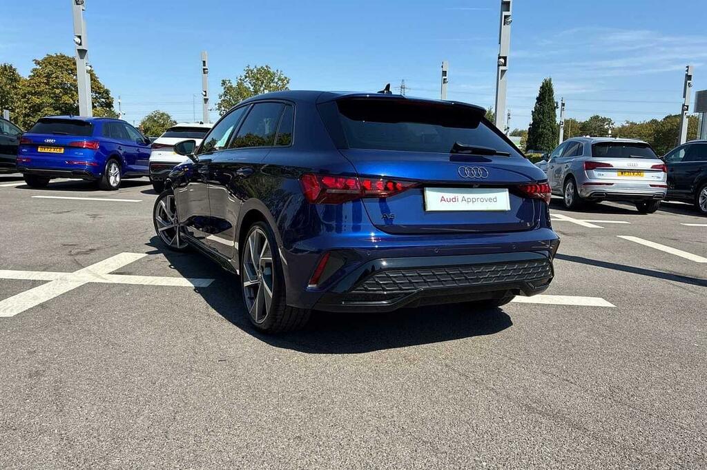 Audi A3 1.5 Tfsi Black Edition Sportback S Tron Blue #3