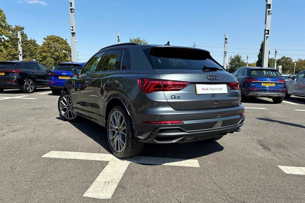 Audi Q3 Black Edition 35 Tfsi 150 Ps S Tronic Grey #3