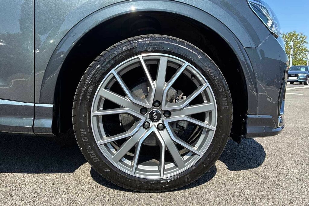 Audi Q3 Black Edition 35 Tfsi 150 Ps S Tronic Grey #5