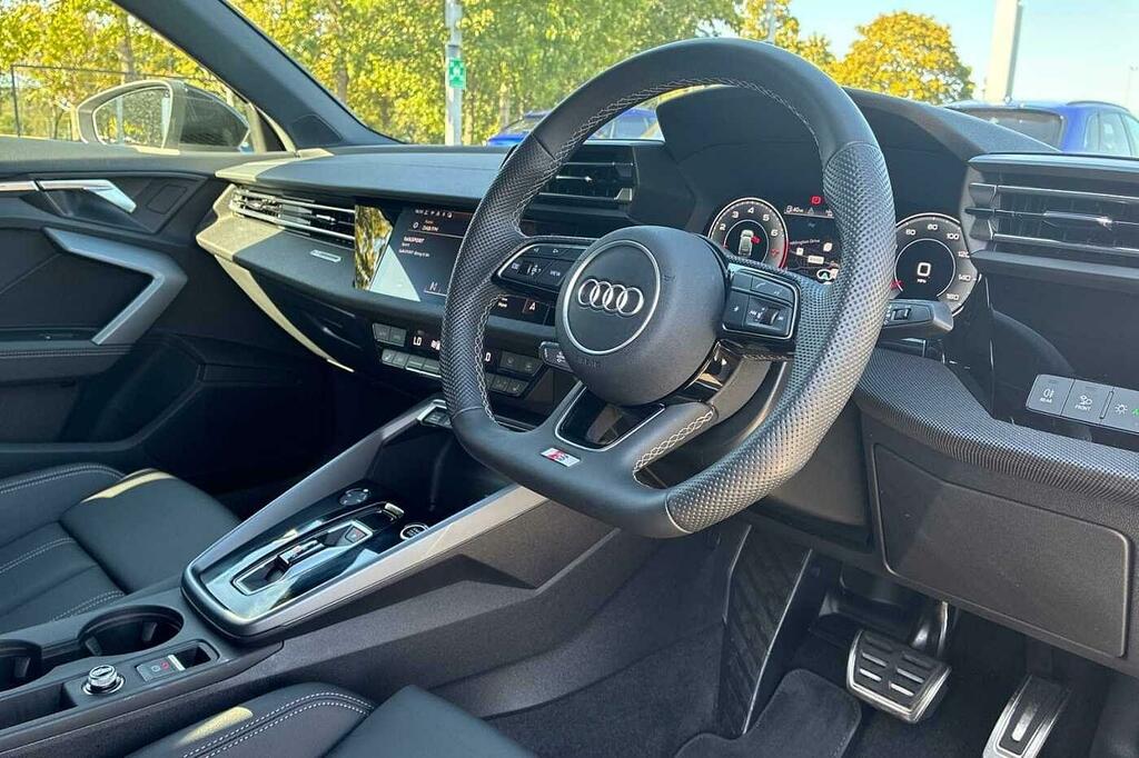 Audi A3 1.5 Tfsi 35 Black Edition Sportback S T White #6