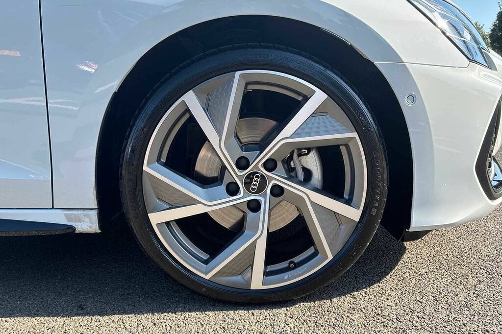 Audi A3 1.5 Tfsi 35 Black Edition Sportback S T White #5