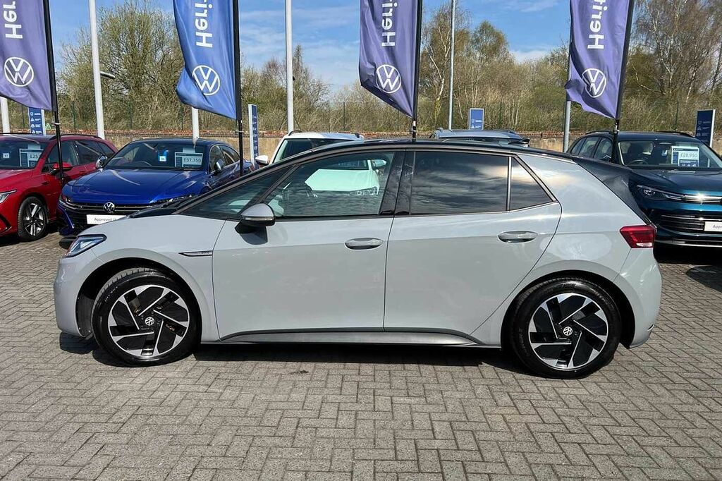 Volkswagen ID.3 Pro Performance 58Kwh Family Hatchback Electri Grey #4