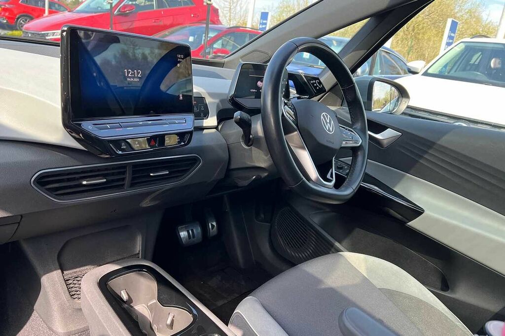 Volkswagen ID.3 Pro Performance 58Kwh Family Hatchback Electri Grey #2