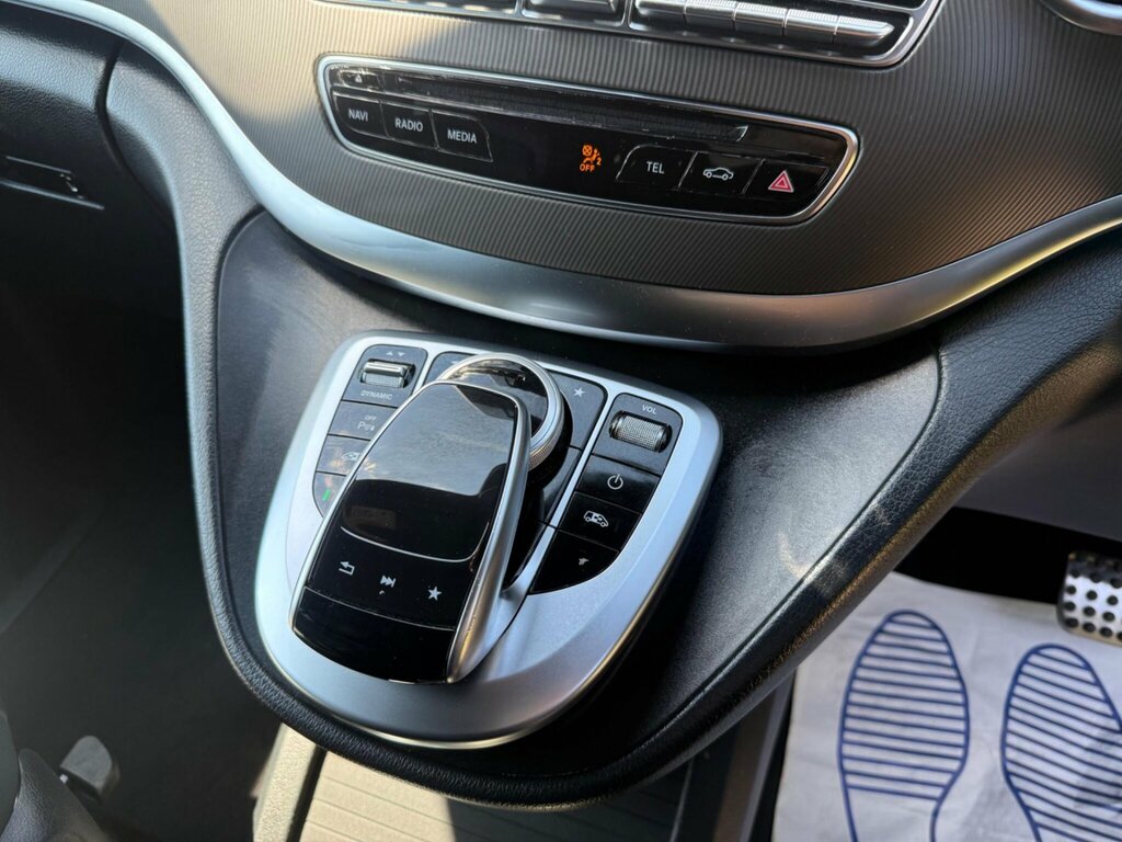 Mercedes-Benz V Class V 250 D Sport Marco Polo Grey #29