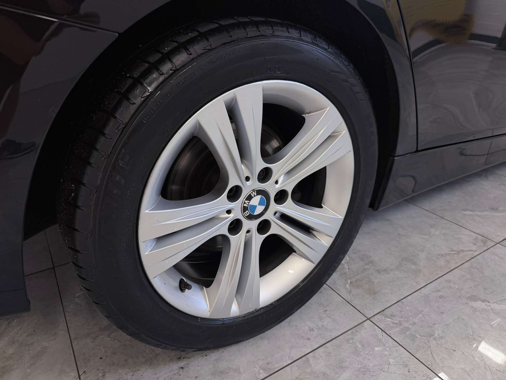 BMW 3 Series 2.0 330E 7.6Kwh Sport Saloon Plug-in Hy White #52