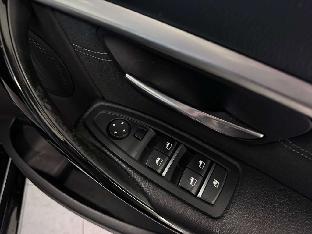 BMW 3 Series 2.0 330E 7.6Kwh Sport Saloon Plug-in Hy White #13