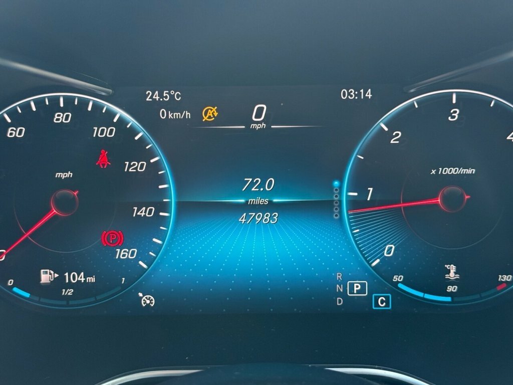 Mercedes-Benz GLC Class 2.0 Glc 300 D 4Matic Amg Line Premium 242 Bhp Black #31