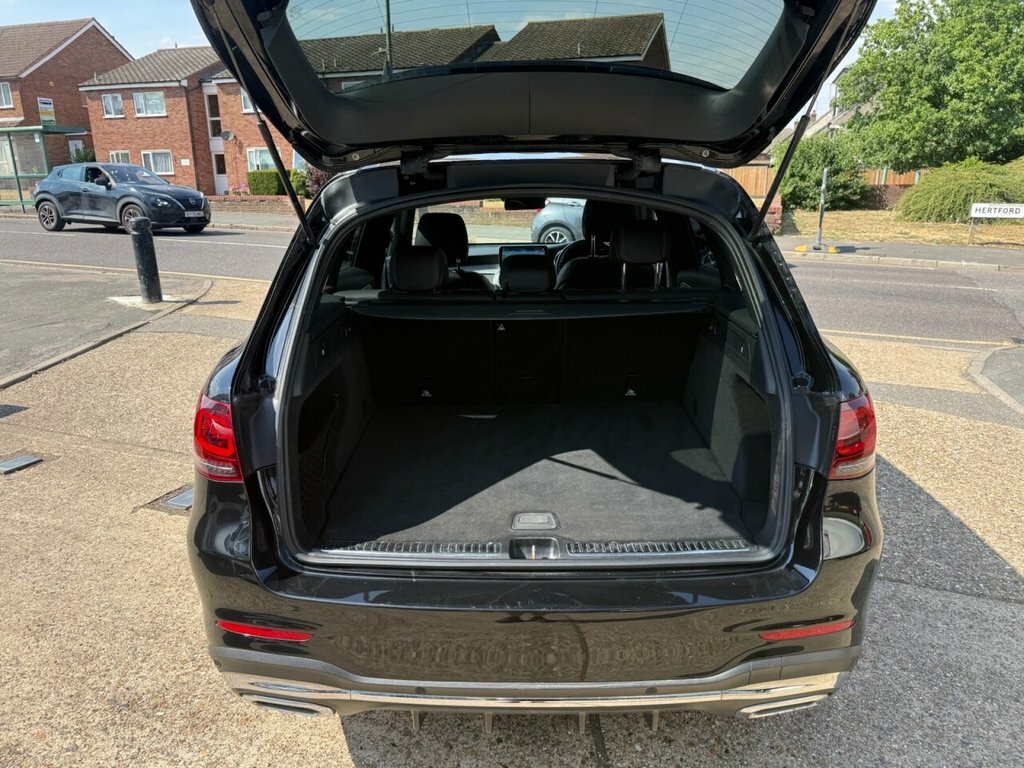 Mercedes-Benz GLC Class 2.0 Glc 300 D 4Matic Amg Line Premium 242 Bhp Black #22