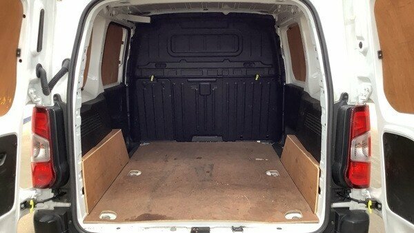 Peugeot Partner 1.5 Bluehdi 1000 Professional Premium Standard Pan  #2