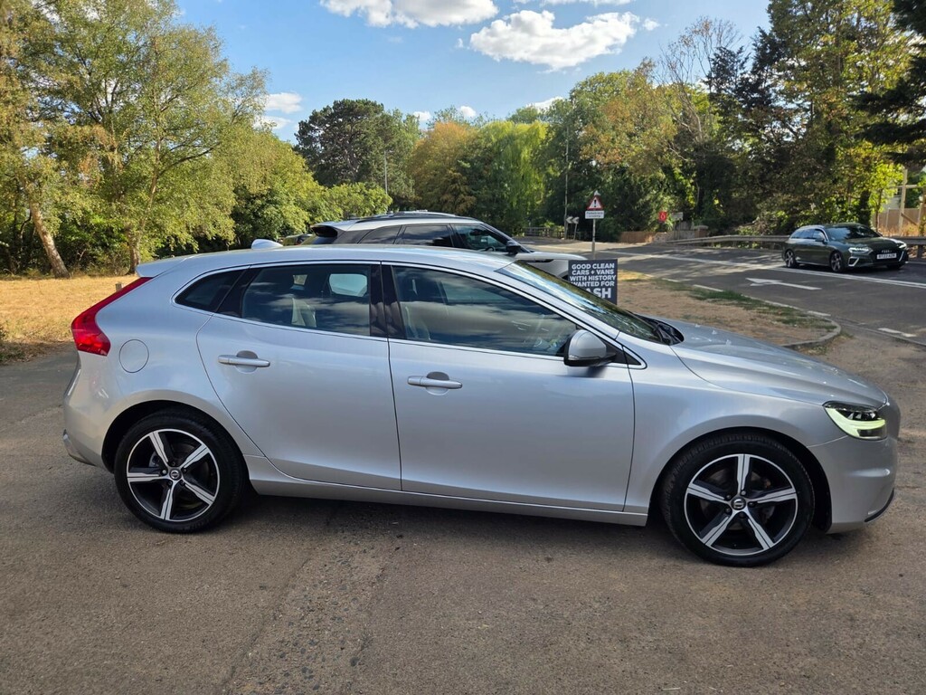 Volvo V40 T2 122 R Design Nav Plus Silver #3